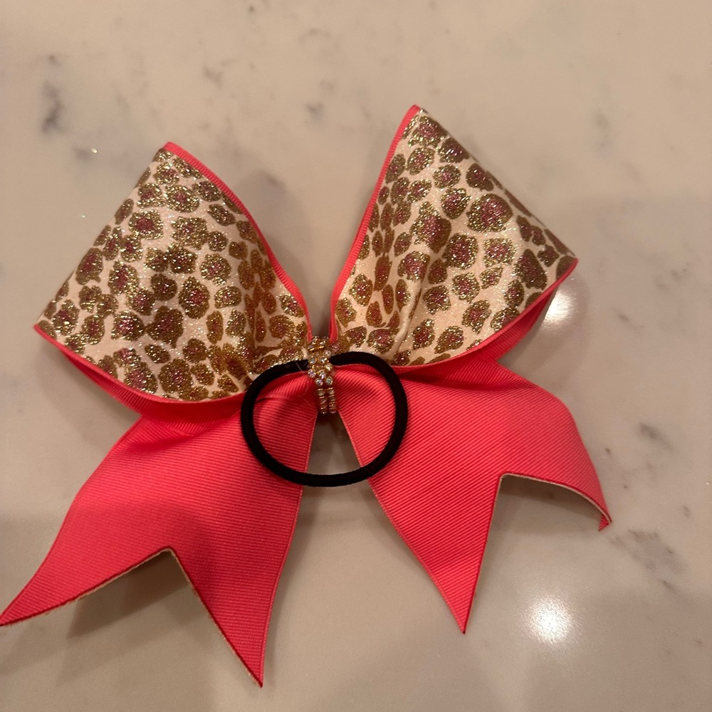 Cheer bow - Picture 2 of 2